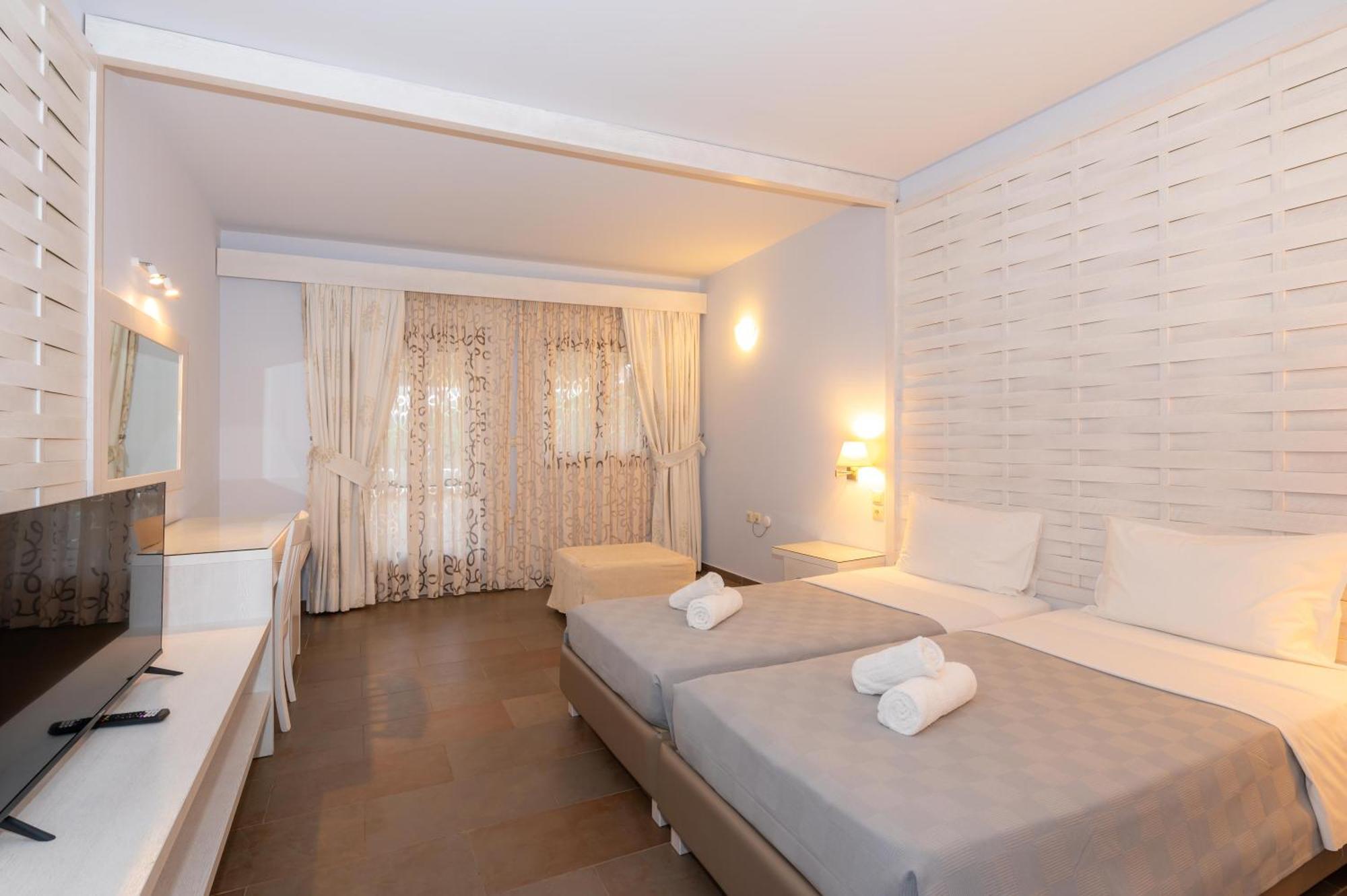 Aktaion Resort Gíthio Kültér fotó