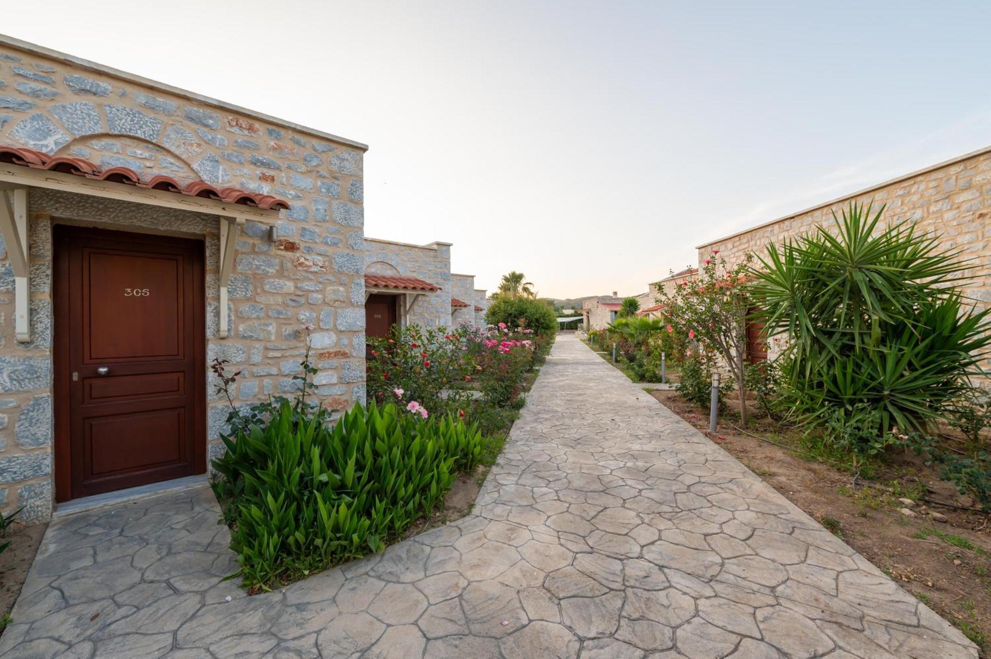 Aktaion Resort Gíthio Kültér fotó